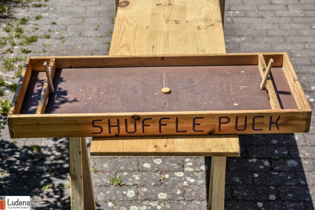 Shuffle-puck Hockey-de-table