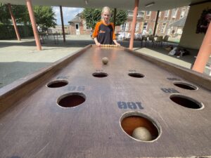 billard à trou a boule